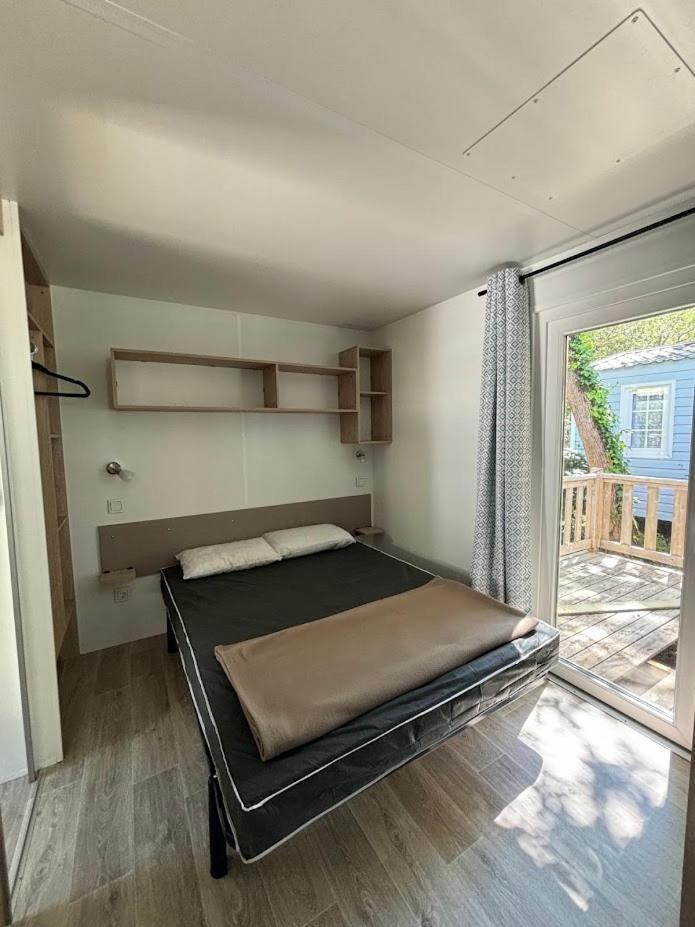 Les Pins De La Coubre Hotel Les Mathes Room photo