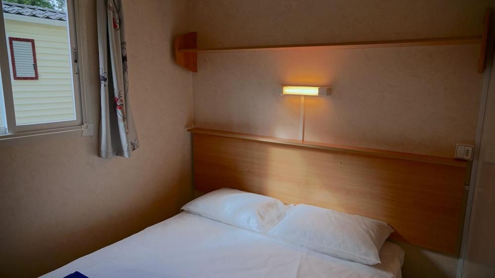 Les Pins De La Coubre Hotel Les Mathes Room photo